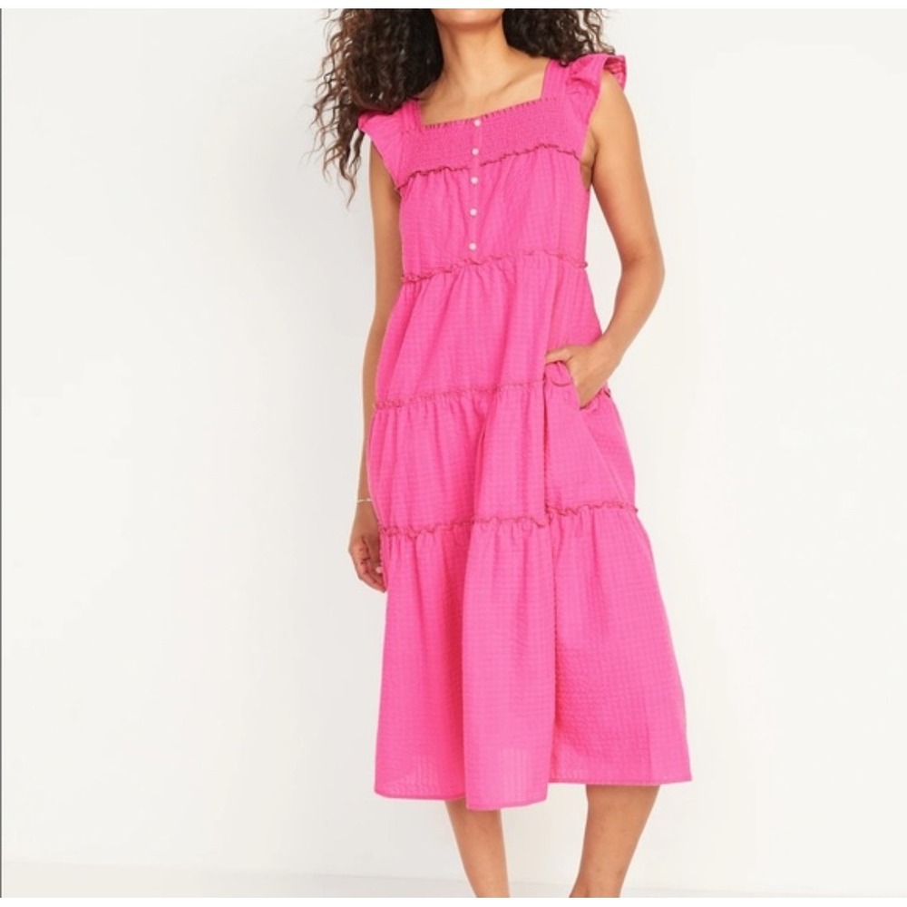 Old Navy Pink Textured Smocked Barbie Tiered Midi Dress Ruffle‎ Women Sz L